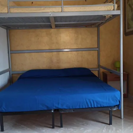 Casa Vacanze Lu Sule Homestay