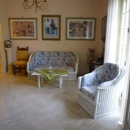 Homestay Casa Vacanze Lu Sule
